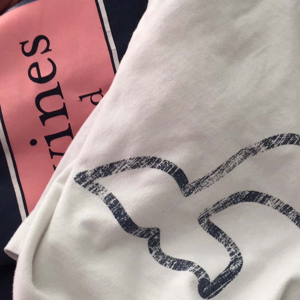 Vineyard vines long sleeve 2 for 1!